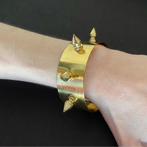 Gold Statement Spike Metal Cuff Bracelet - Picture 3 of 8